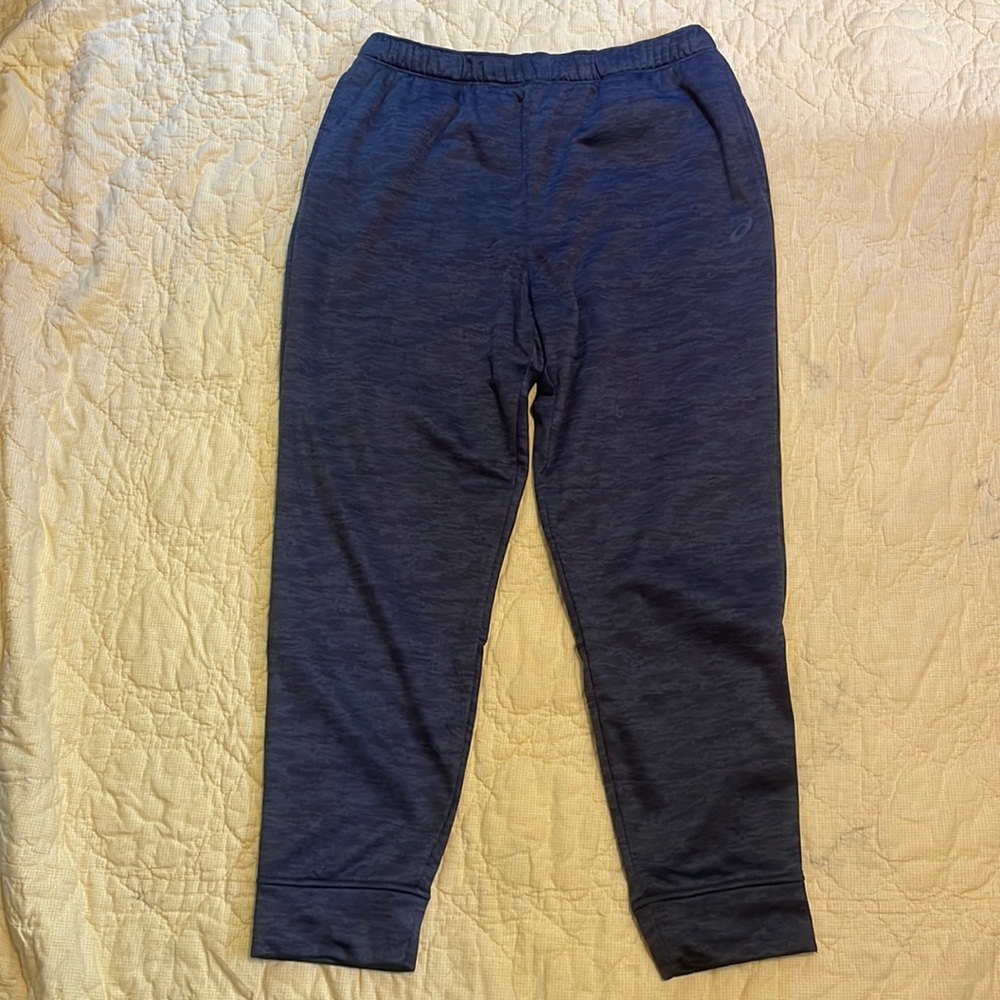 NWOT. Men’s ASICS grey sweatpants
